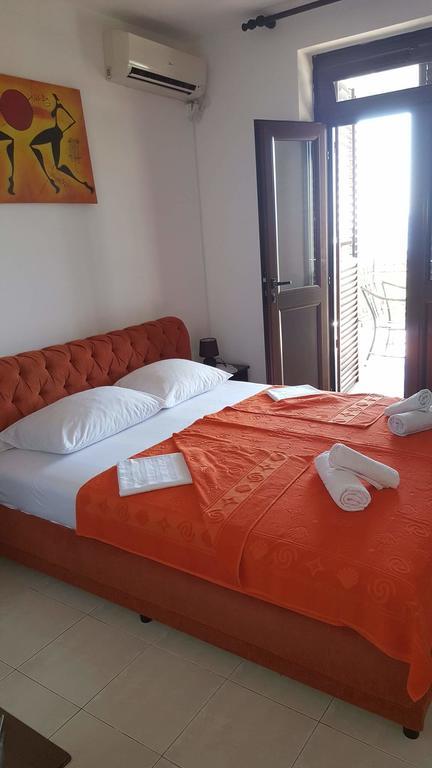 Guest House Ivo Jovanovic Sveti Stefan Bagian luar foto